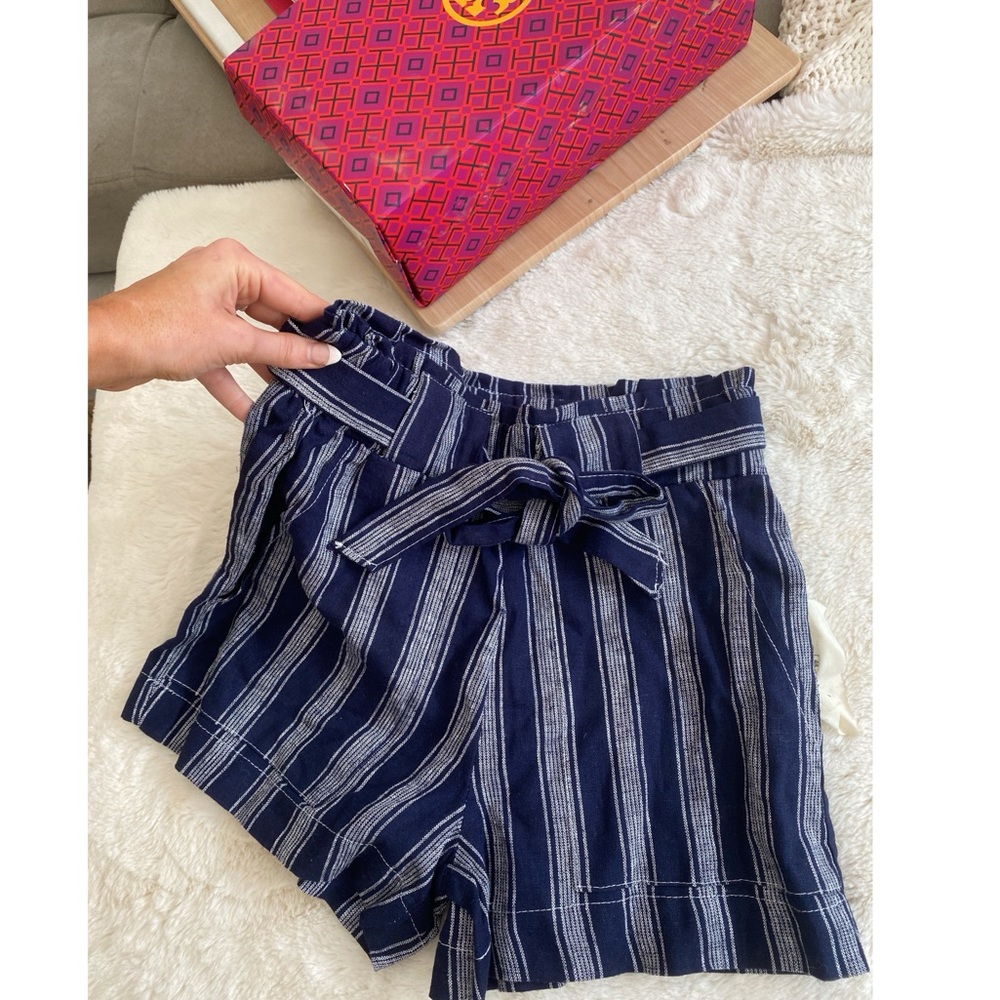 Tie waist shorts